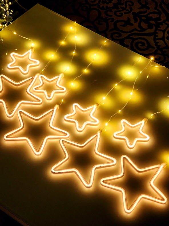 Pisca Cortina 9 Estrelas Led Memorizado Casa de Paete