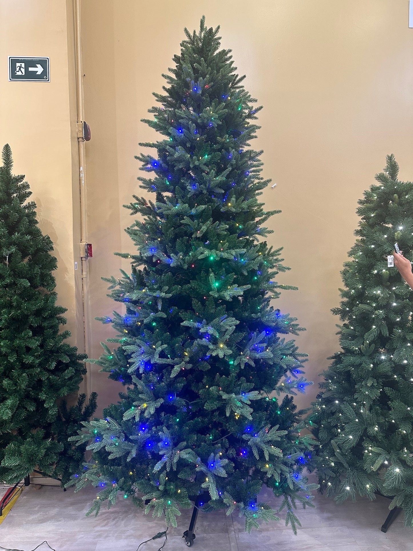 Árvore de Natal Dubai Tamanho Progressivo 3488 tips c/ 800 dual LED